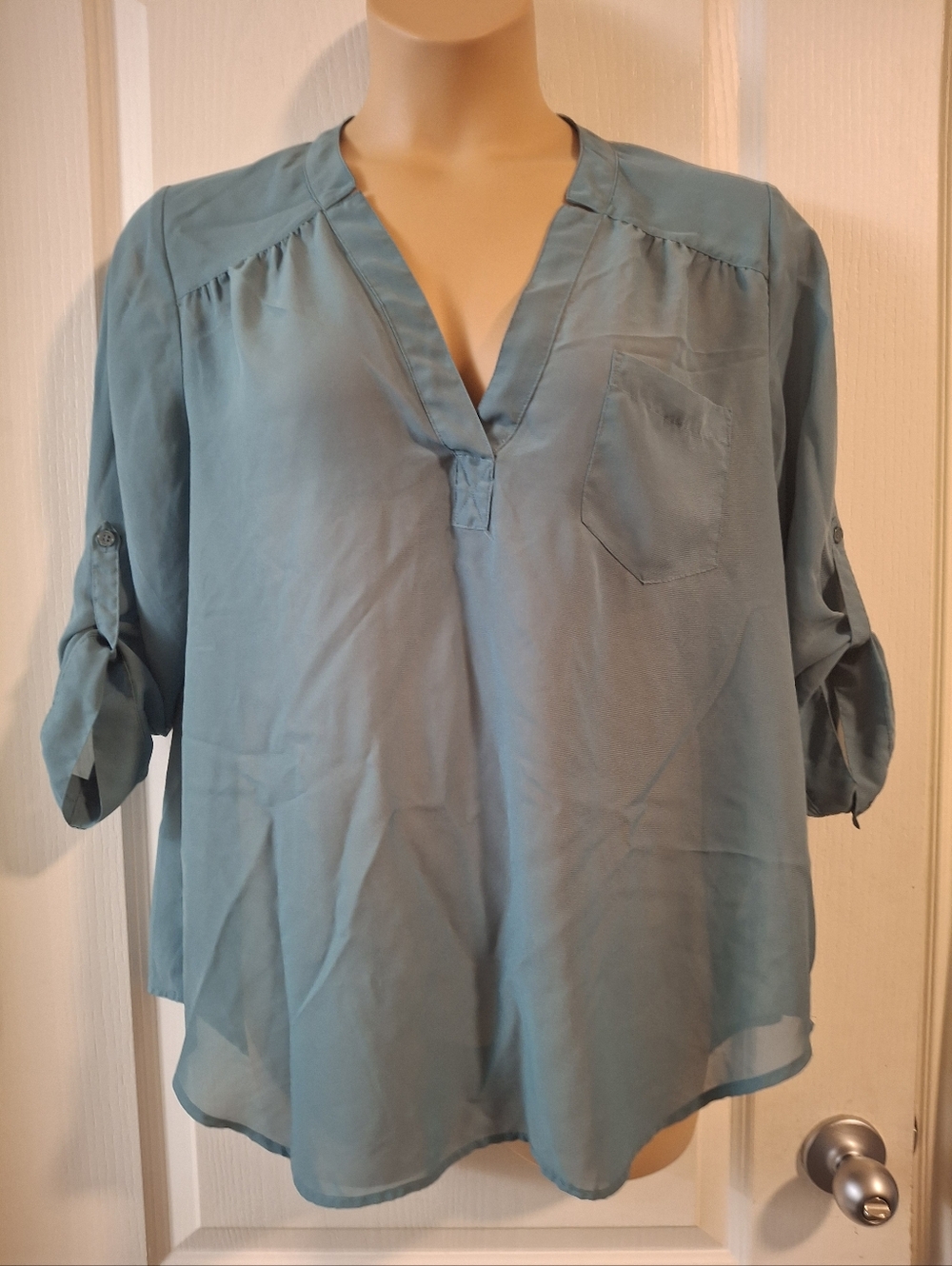 Maurices Xxl Women's V-Neck Roll-Sleeve Blouse in Teal